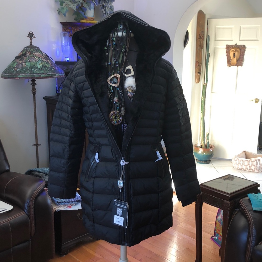 BRAND NEW Pajar Canada Cece XL Gorgeous coat!  inside pockets, thumb cuff, sexy